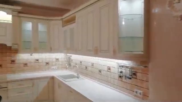 Отправить кухонный гарнитур - классика, фасады массив смотреть онлайн