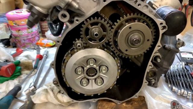 Honda Cbr1000rr. Прокладка ГБЦ. Замена сальников.