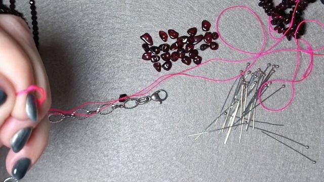 Как сделать браслет на цепочке из галтовки граната. Кр смотреть онлайн