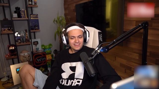 БУСТЕР Позвонил СЕБЕ Из 2020 Года! ИИ-БУСТЕР, ДИЛАРА, ПАП? смотреть онлайн