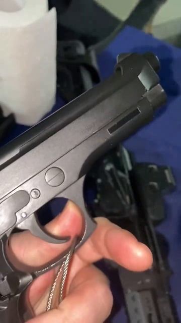 Сколько стоит Beretta M9 , лучший армейский пистолет смотреть онлайн