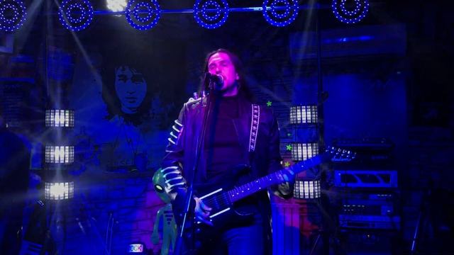 Synthpop/Rock группа HARD BOX - Зов Далеких Звёзд (Live in Ковчег) 👉🏻@hardbox4438 🎙 смотреть онлайн