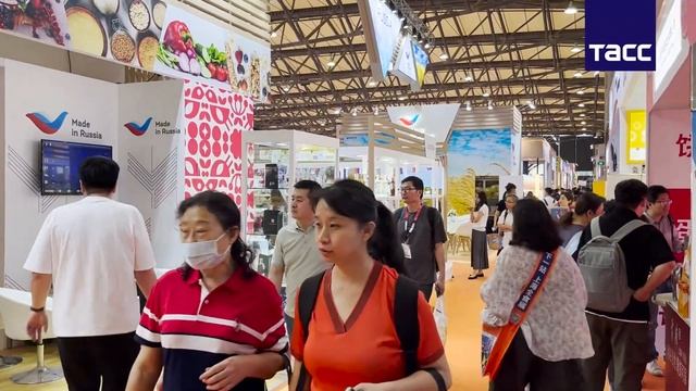 ▶️ Свыше 60 российских компаний принимают участие в открывш международной продовольственной выставк смотреть онлайн