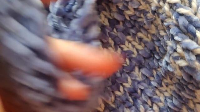 Капризная пряжа Adelia DOLLY VELOUR