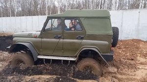 Вездеход УАЗ 469 "Кайман". Портальные мосты. Небольшие и?