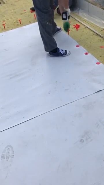 Монтаж ПВХ мембраны. Кровельные работы в Москве и обла