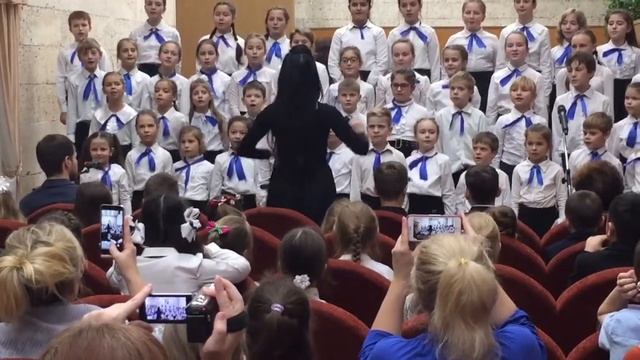 Если б не было школ - Из к/ф Утро без отметок- соло Мария Кузнецова (6 лет) смотреть онлайн