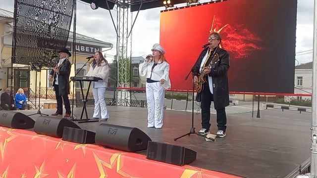 9-05-2025 г боровск концерт с участием виа надежда концерт ко дню победы часть-4 смотреть онлайн