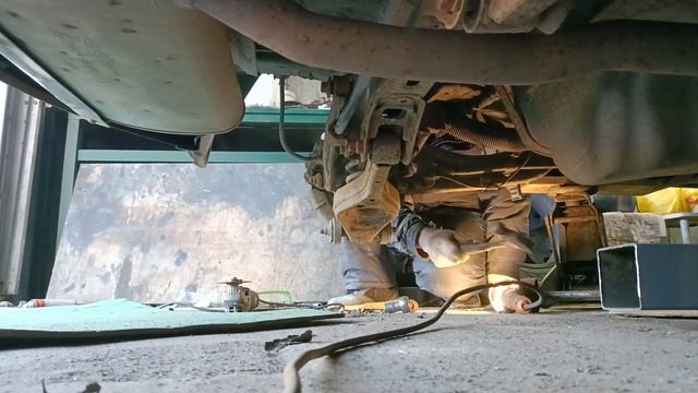 Kia Sportage 3  замена задних стоек стабилизатора