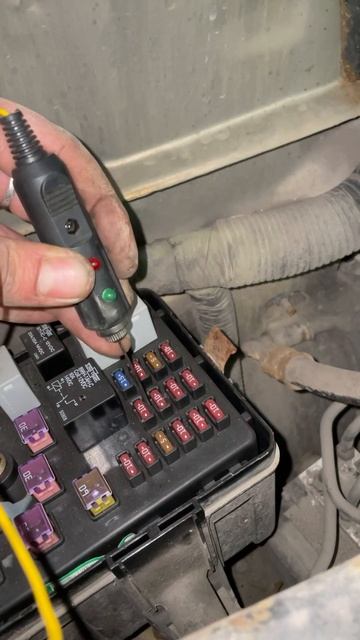 Chery tiggo Почему горит зеленый саетодтод? смотреть онлайн