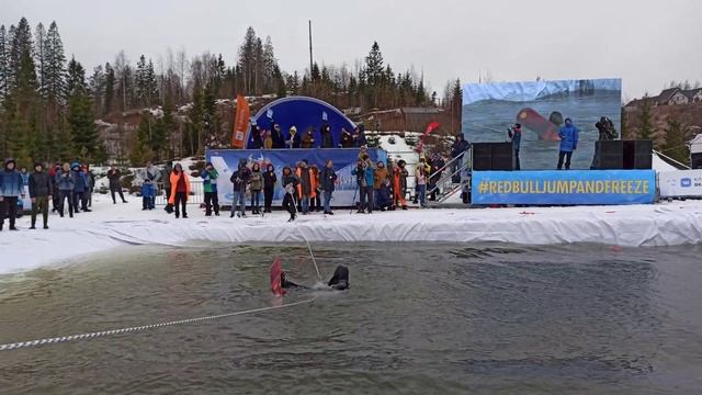 "Бетмен" на "Red Bull Jump&Freeze" (Прыгни и замерзни)- 2021 смотреть онлайн