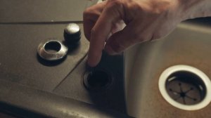 Как почистить пневмокнопку от измельчителя пищевых о?