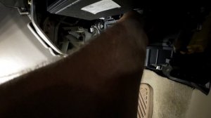Замена приводов заслонок печки и фильтра салона. Lexus RX3