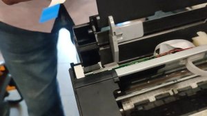 Epson L364 криво захватывает бумагу криво печатает