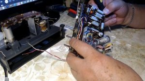 Ремонт батарейного отсека, БП и УНЧ замена конденсато?