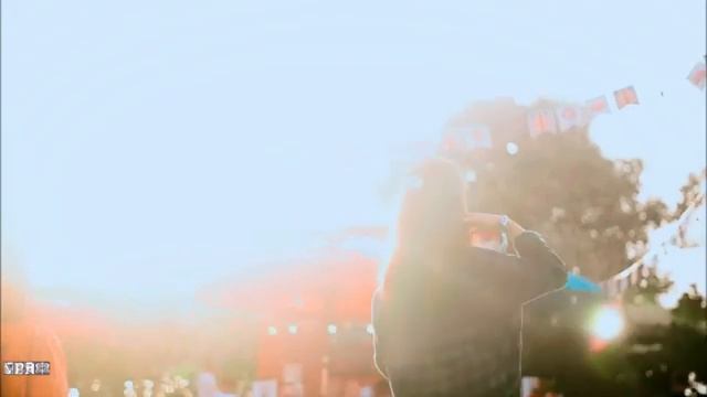 Сколько б не было вам лет - не грустите. ВОКАЛ НЕЙРОСЕТЬ смотреть онлайн