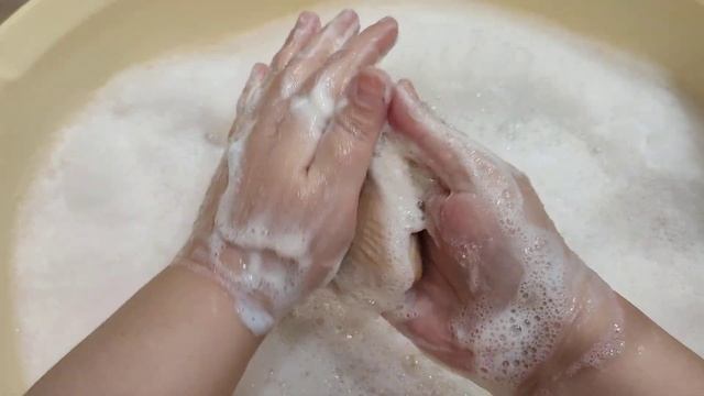 Долгое мыление любимого хозяйственного мыла.😍😍😍
