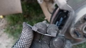 Mitsubishi Outlander замена задних тормозных колодок!