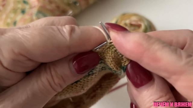 Как легко связать два одинаковых носка, из секционной смотреть онлайн