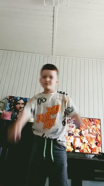 я точно дам огня🔥 ЭРОН ДОН ДОН ПОДНИМИ СВОЙ ТЕЛЕФОН Я смотреть онлайн