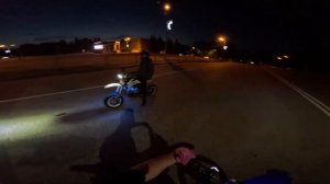 СТАНТ НА ПИТБАЙКЕ ПО НОЧНОМУ ГОРОДУ ВДВОЕМ | YAMAHA YZ 85