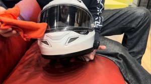 ЧИСТИМ МОТОШЛЕМ КАК УХАЖИВАТЬ ЗА МОТОЭКИПИРОВКОЙ#1