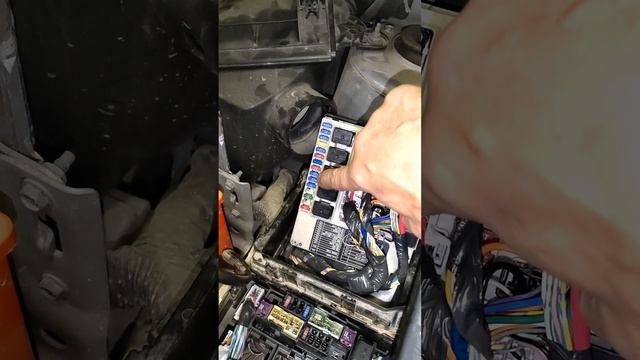 nissan x-trail t31 не включается бензонасос смотреть онлайн