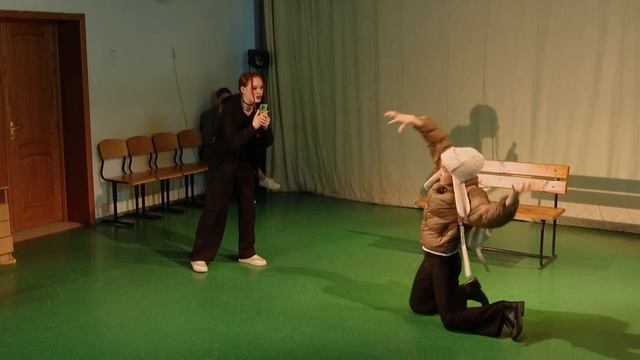 Отрывок из спектакля «Яна нравиться всем (нет)»