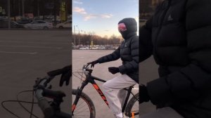 КАК НАУЧИТЬСЯ СТАНТИТЬ НА ВЕЛОСИПЕДЕ