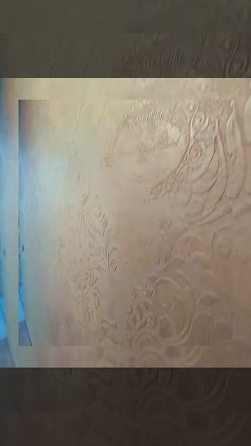 #акцентнаястена в #трафаретнойтехнике #декоративнаяш? смотреть онлайн