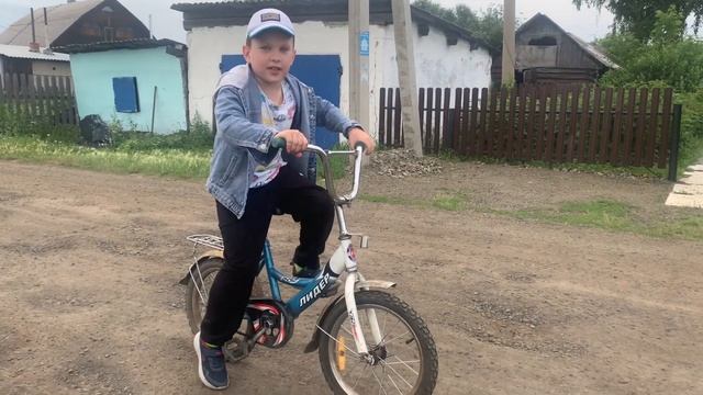 Самые сложные трюки на велосипеде смотреть онлайн