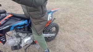 Научил друга ездить на питбайке REGULMOTO SPITFIRE 17/14 #Видео #М