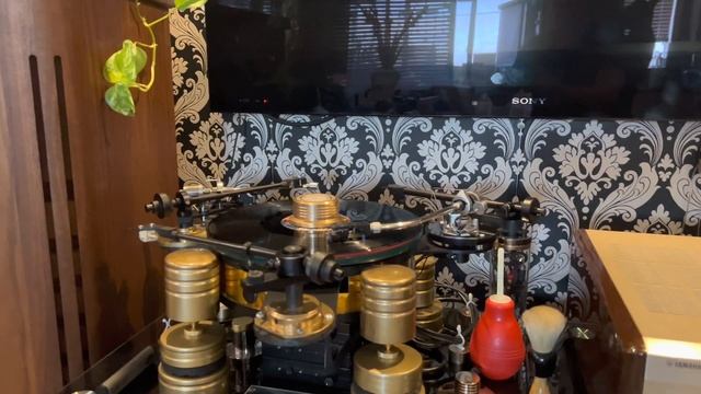 Tannoy Canterbury SE - Accuphase - System Deck ll - Shure cartridge - SME Tonearm Plays Dire Strait смотреть онлайн