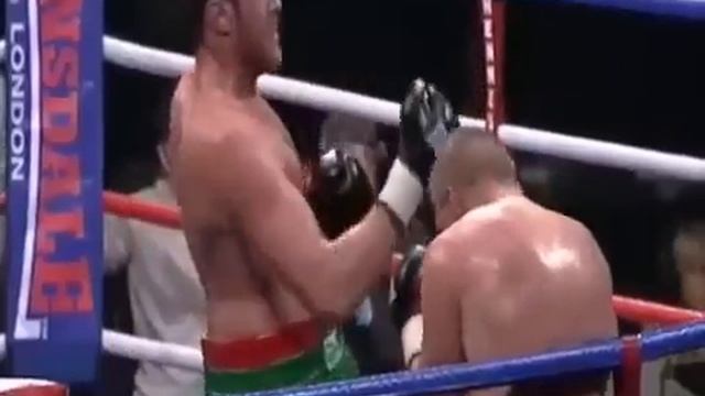 Неудача во время боксерского поединка) Boxing funny KO! смотреть онлайн