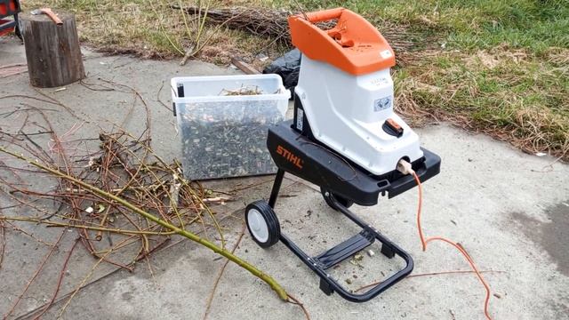 Обзор измельчителя веток Stihl 135 L GHE SANSARA. смотреть онлайн
