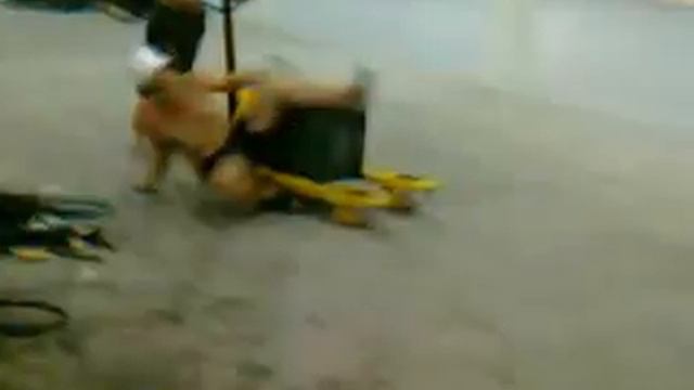 сопля в ведре ведро на голове смотреть онлайн