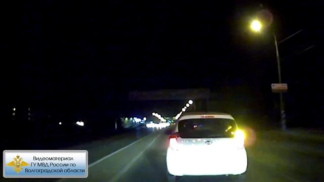 В Волгограде регистратор машины ДПС зафиксировал мом?