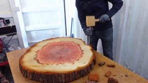 Столешница из спилов в эпоксидной смоле