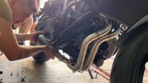 Yamaha mt 07 2024 установка выхлопа yoshimura alpha