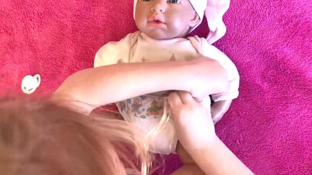 Арина как ЗОЛУШКА Собирается на Бал Принцесс! Arina as Cinderella Funny story for kids смотреть онлайн