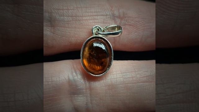 Срібний кулон з природним гранатом гесонітом, 1720 грн -