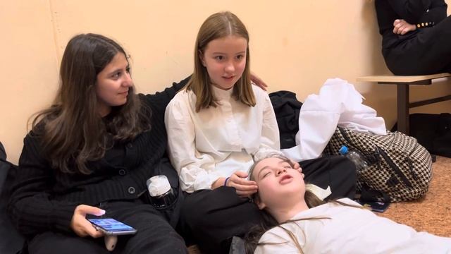 игра красная дверь желтая дверь (НЕ ИГРАЙ В ЭТУ ИГРУ!) смотреть онлайн