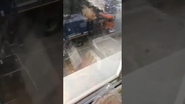 Мусоровоз KAMAZ РАРЗ мк - 4554 - 04 приехал к нам новый мусоро