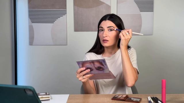 Лучшая мини-палетка теней? Обзор и макияж с ABH Mini Sultry смотреть онлайн