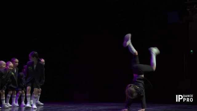 IP DANCE SHOW #3 | ОФИС | KIDS PRO 6+ смотреть онлайн