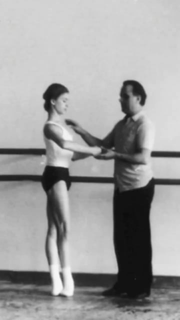 Почему педагоги умирают #shorts #ballet смотреть онлайн