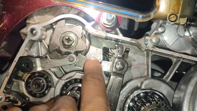 не переключаются передачи на альфе заклин КПП альфа