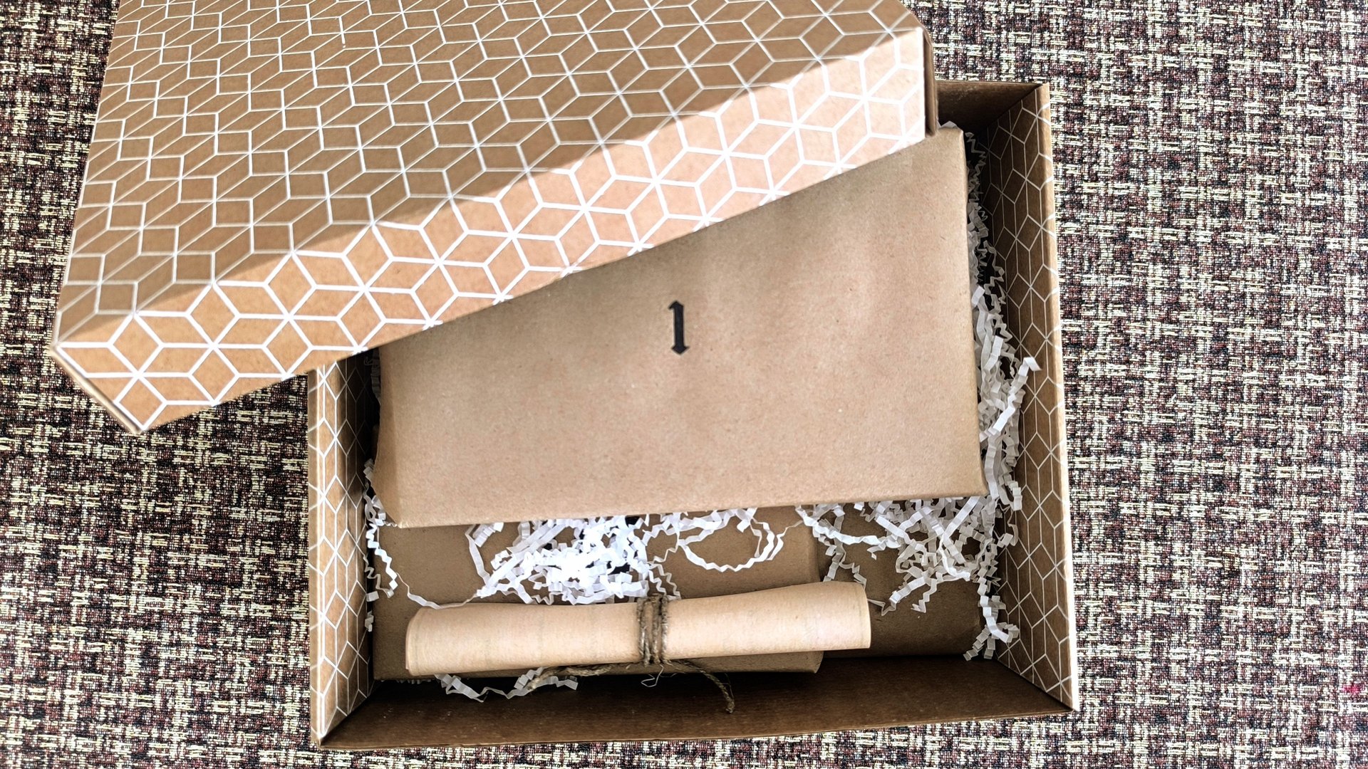 Книжный бокс. Подарочный книжный бокс своими руками. Как оригинально подарить книгу. Подарок своими смотреть онлайн