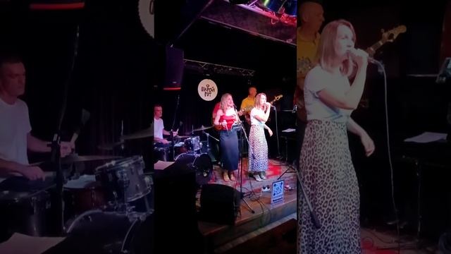 Billie Jean (Michael Jackson). Группа ВиноградЪ. Новосибирск, бар От смотреть онлайн