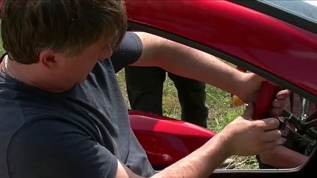 Марш Бегелётчиков  - шуточный. =) В исполнении Авиатора Александра Бегак